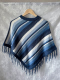 Blåstribet poncho