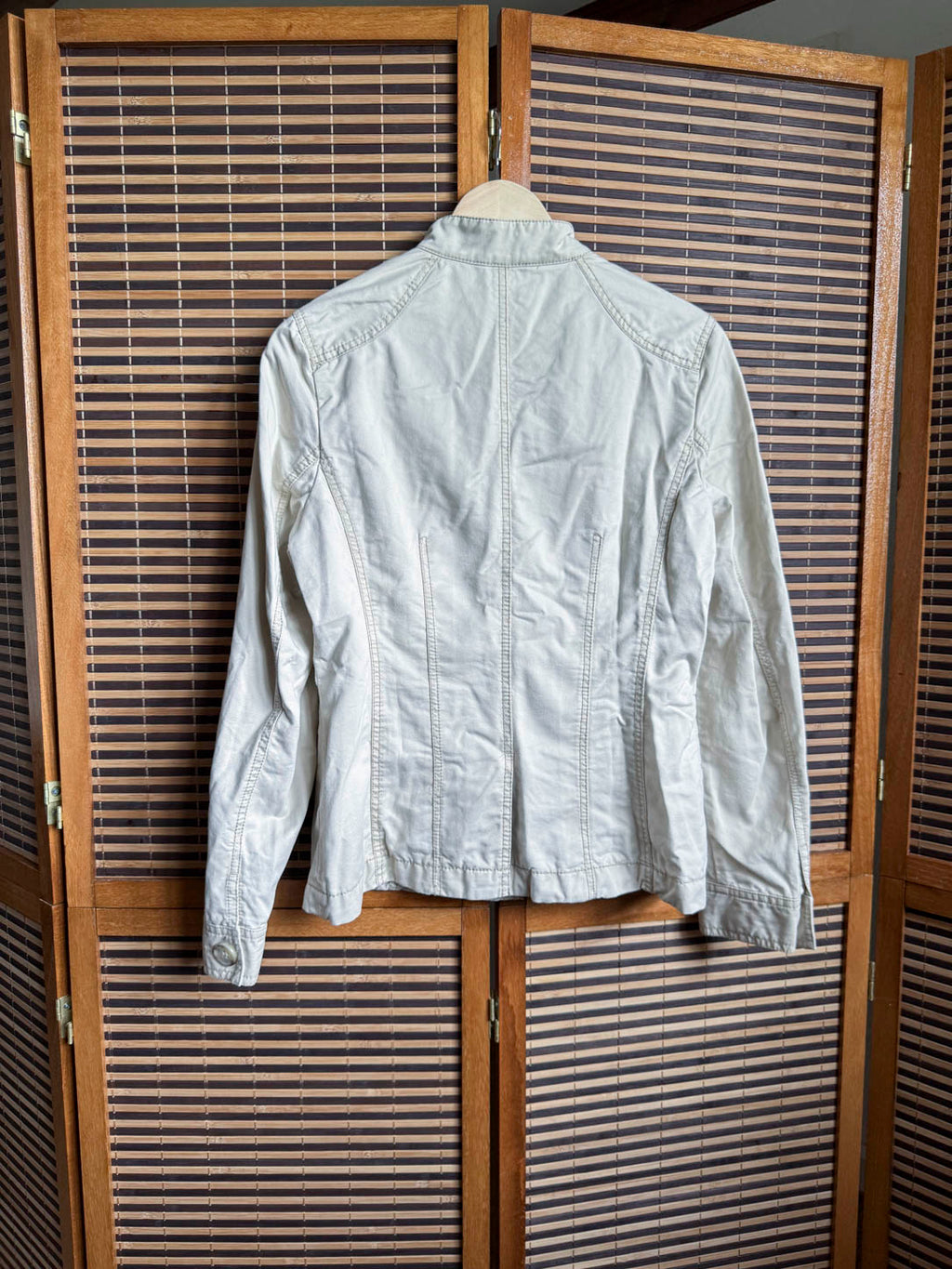 Beige jakke