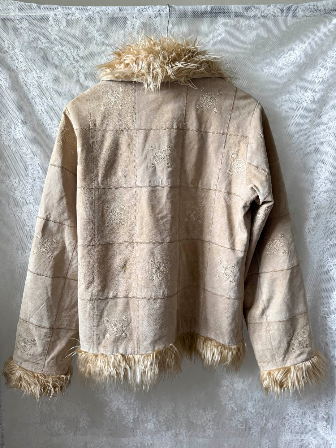 Ruskindsjakke med faux fur