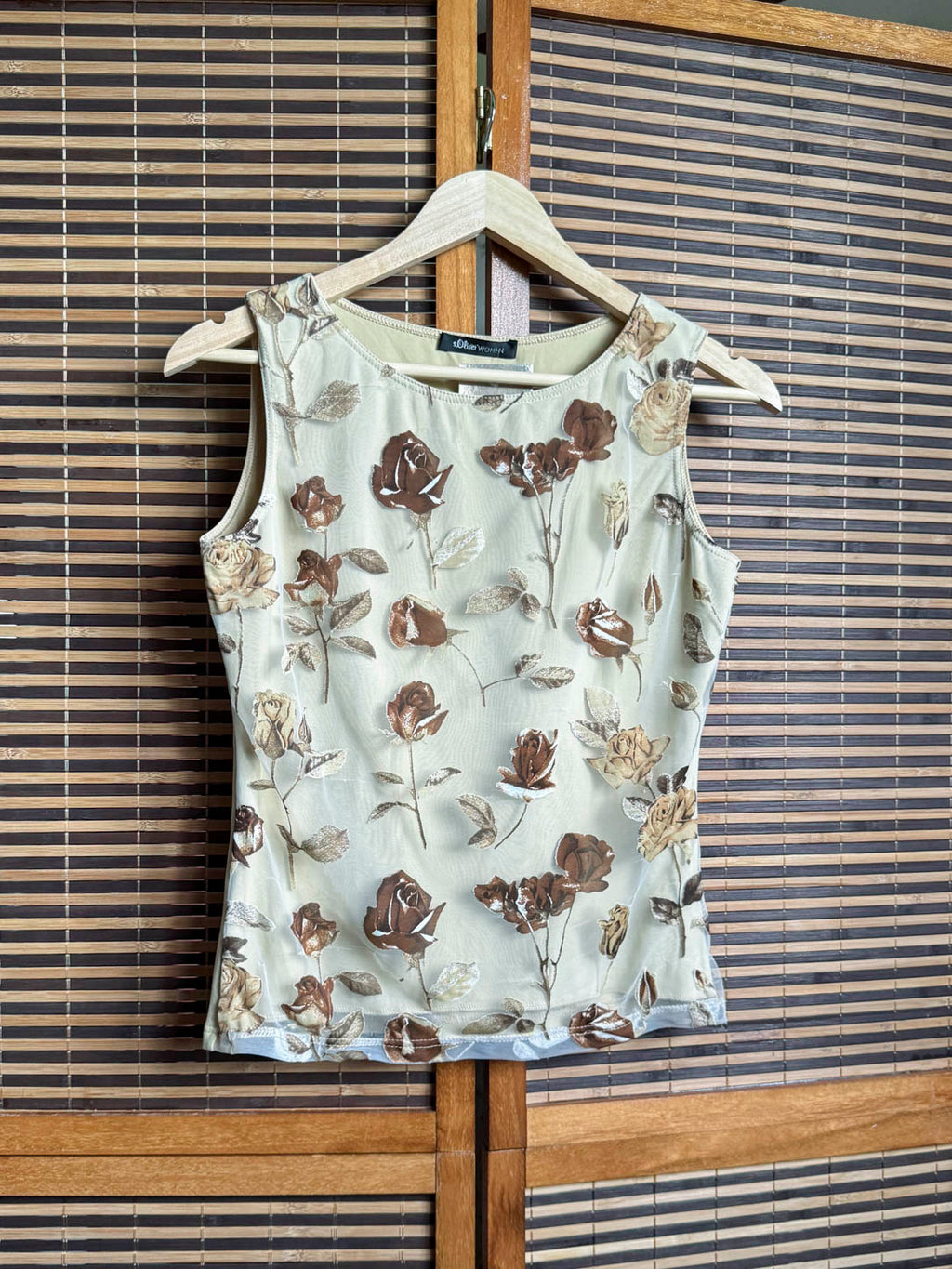Blomstret top