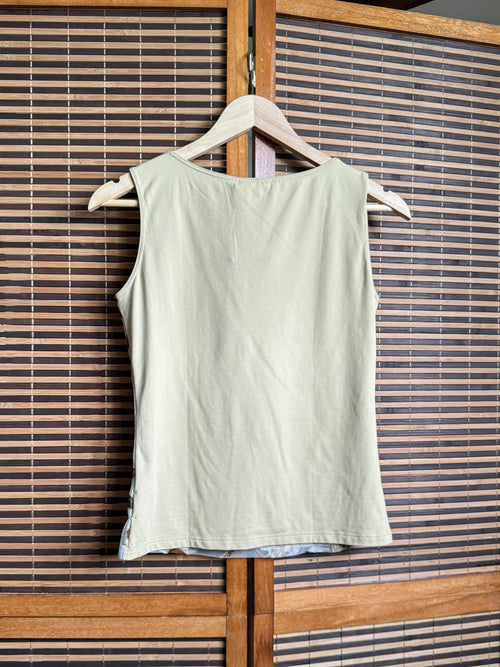 Blomstret top