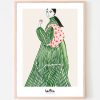 A3 plakat af smuk kvinde i en fyldig frakke med grønne striber og en lille lyserød blomstret vest fra La Poire