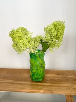 Stor grøn vase af glas